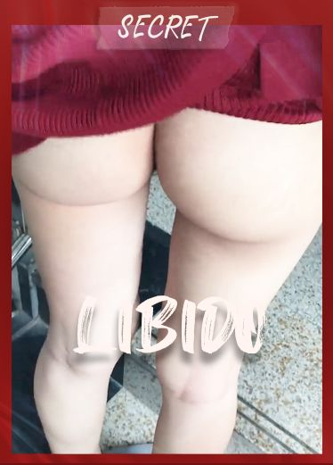 大神PUA网撩极度反差露脸骚女，线下约会居然是真空，毛茸茸的大鲍鱼太好看了，直接在快餐店卫生间搞一炮