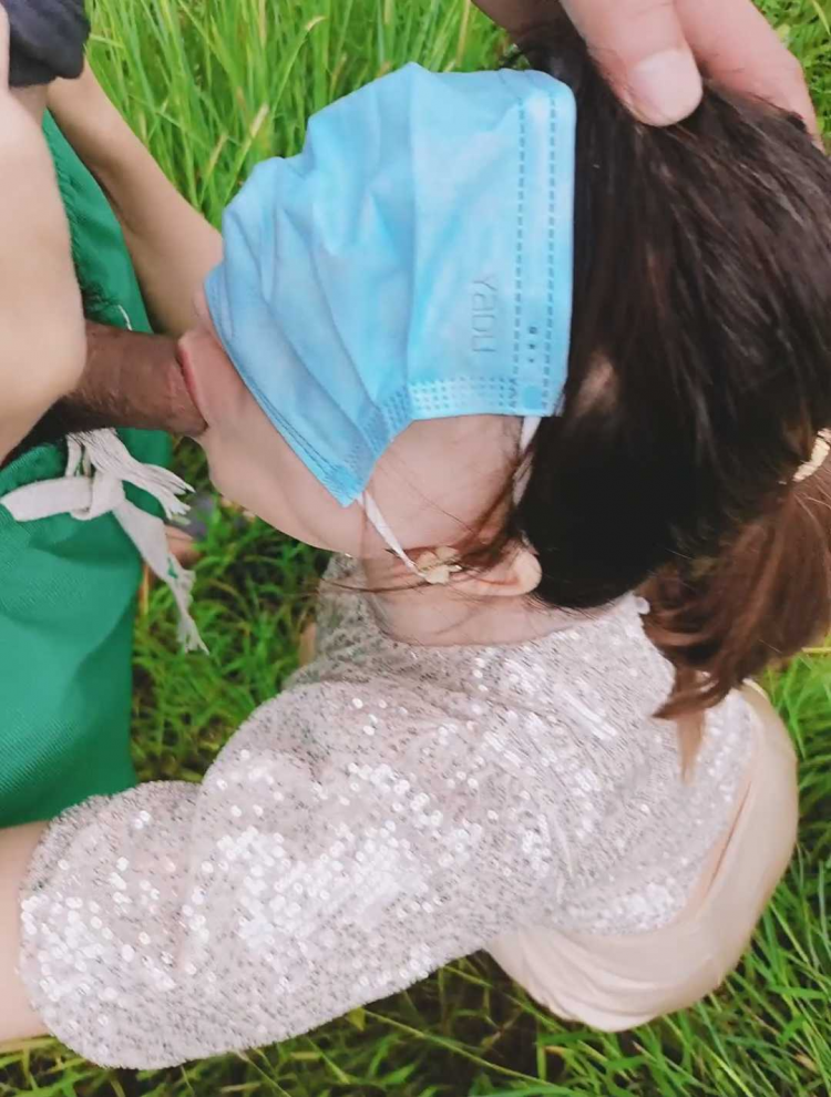 野外爆肏女友小嘴