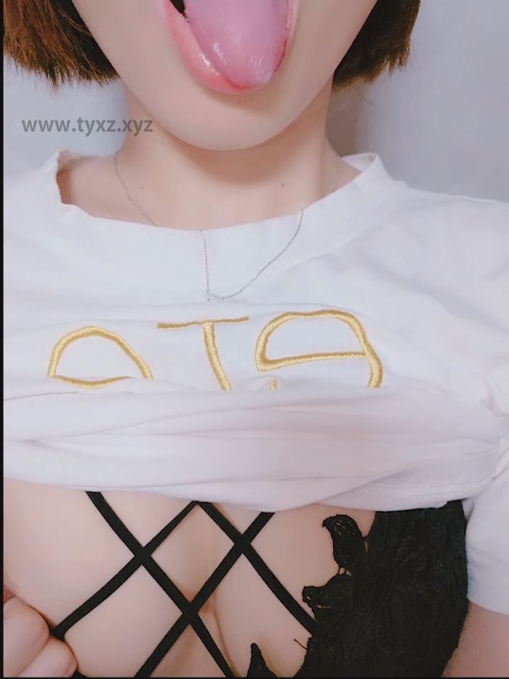 【桃桃^酱】商场露出 - 桃桃酱
