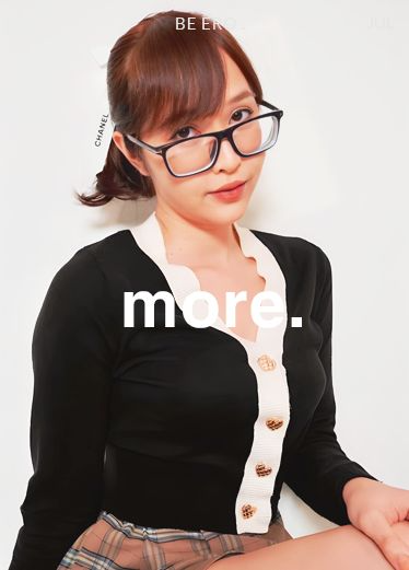 deerlong 百万粉网红多才多艺眼镜妹子跟男友在屋塔房性爱流出