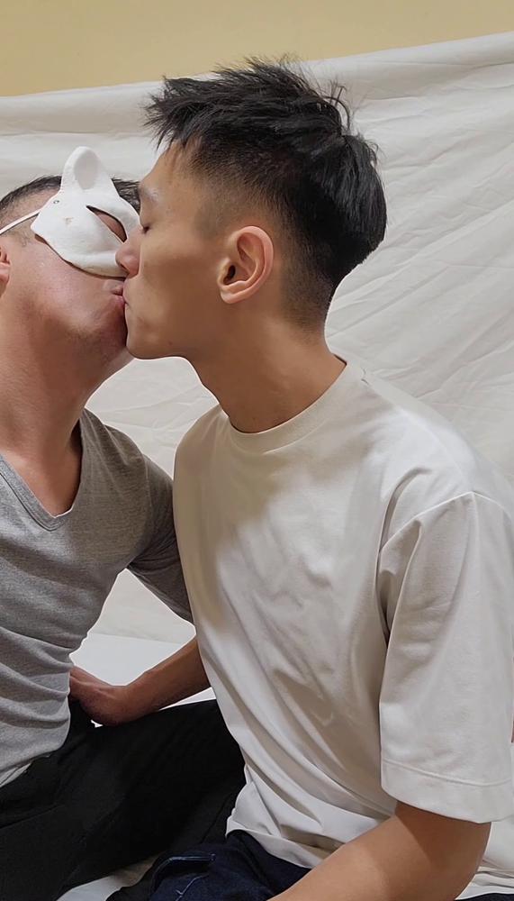 ABfucker 男男性爱者_干精实腹肌帅哥 上
