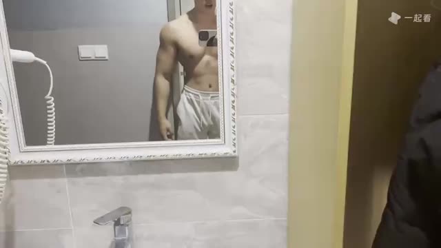 ST你荣爹《暴力踩踏臭狗屌》