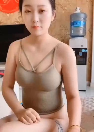 反差老婆早上不想起床 \+=^就用嘴口我