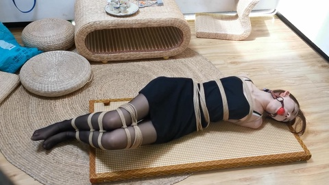 模特果果 性感黑丝捆绑
