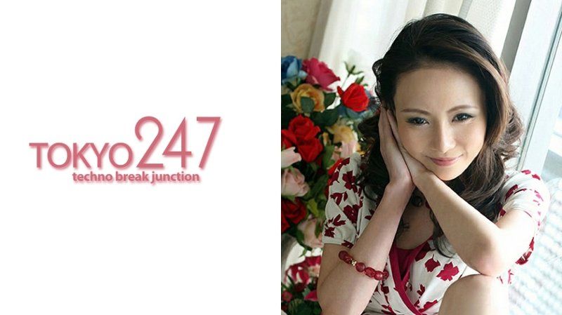  这位任性美女被告诫要「尽情享受」，而当她站在镜头前时展现了激烈淫荡的一面...初美 TOKYO-504