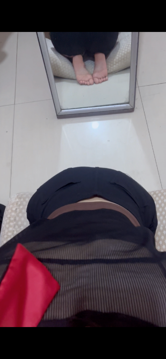 极品身材小萝莉迷上了对镜吃鸡 - 蜜桃酱