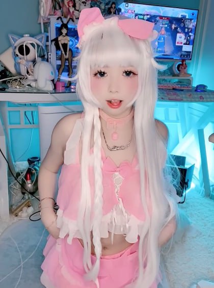萝莉少女：佳佳拖把 ，阿黑颜自摸