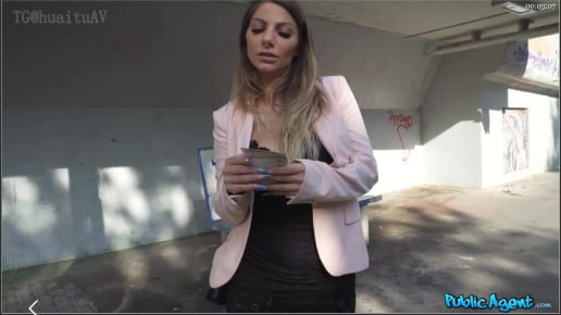 【捷克街头】024锁定金发巨乳美女使用钞能力收买下体
