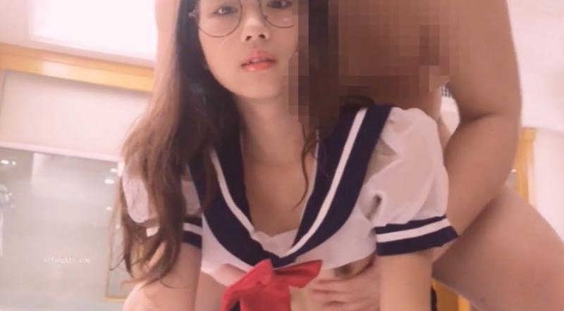 jimmybiiig-第三十三期 《连体开档黑丝透明蓝色水手服》