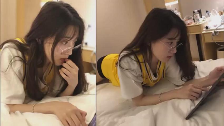 投稿眼镜前女友~果然戴眼镜的都非常骚气
