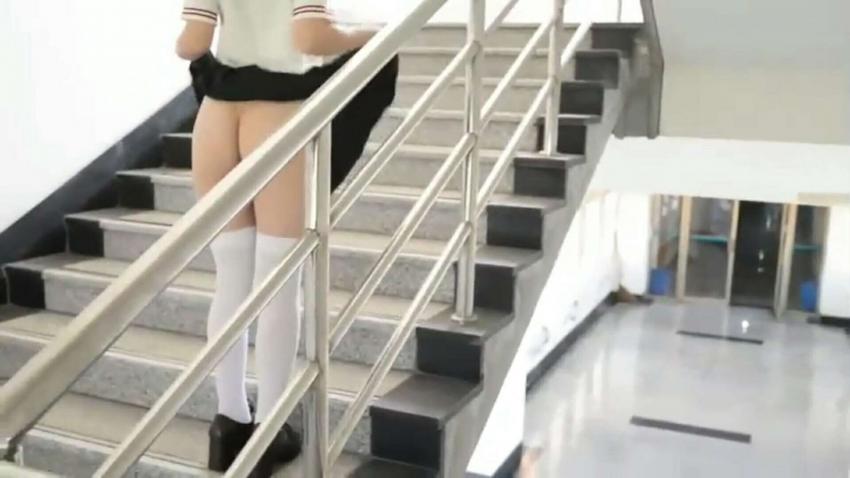 体验遛一遛JK少女