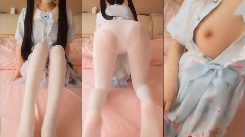 【萌白酱】众金购得极品网红萌白酱VIP视频，白丝纯洁可人罕见白虎一线天馒头逼
