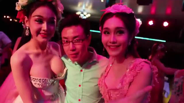 小鹏奇啪行第一季 第11集 1080P S01E11 主创上阵爆幕后勐料,原来还有这么多玩法