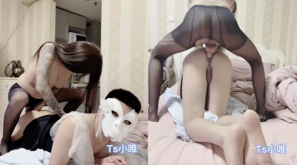 丰满魅妖 · Ts贝微微· ：黑丝大妖屌，后入揪着酒吧舞男头发就艹，异常勐烈，你肏我，我操你！
