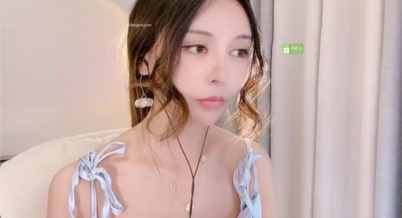 高颜学姐自慰