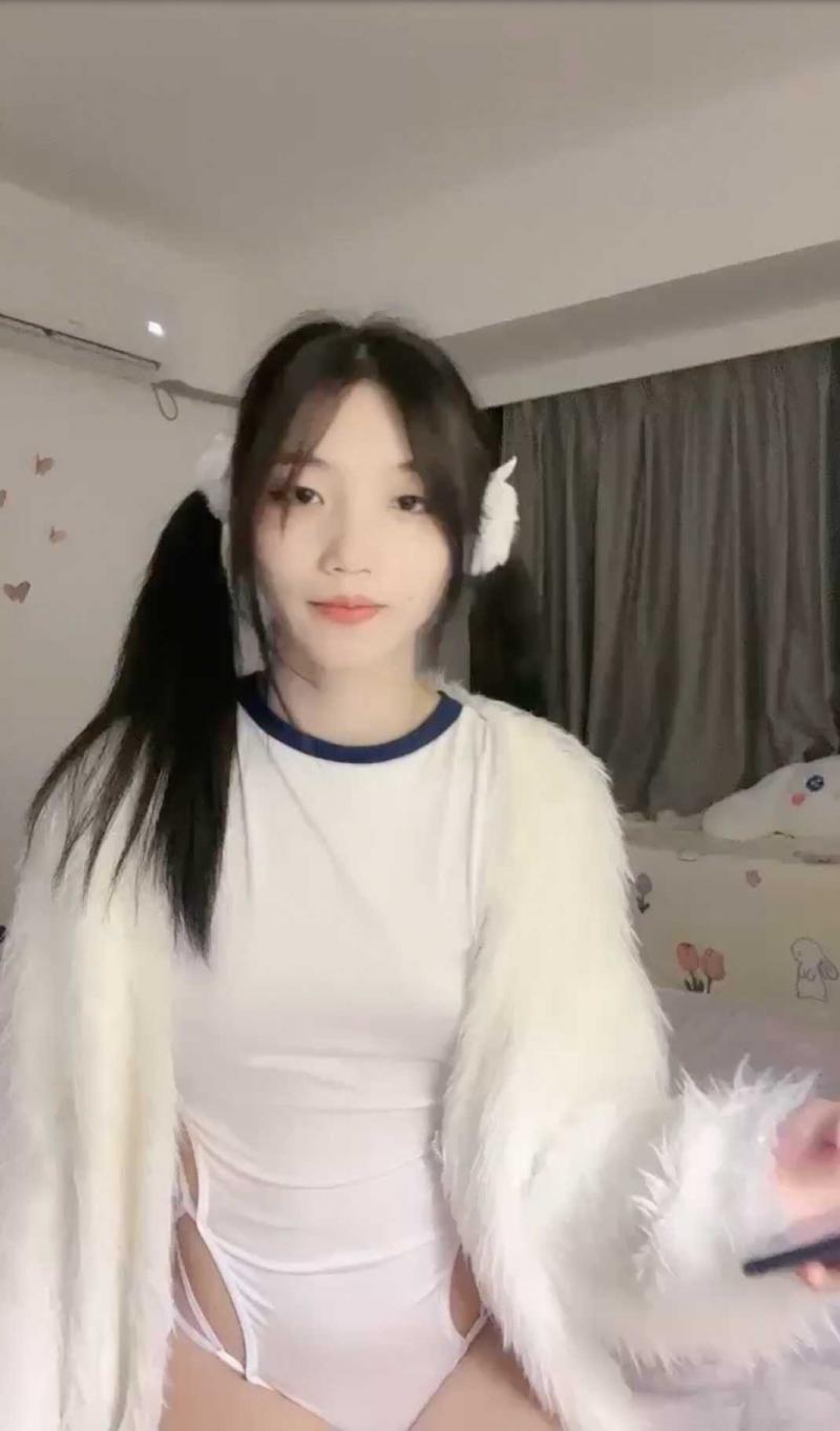 双马尾颜值美少女近期下海精彩大秀