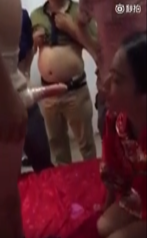 网络疯传的婚礼上新娘吃小弟弟事件，贼JB有意思
